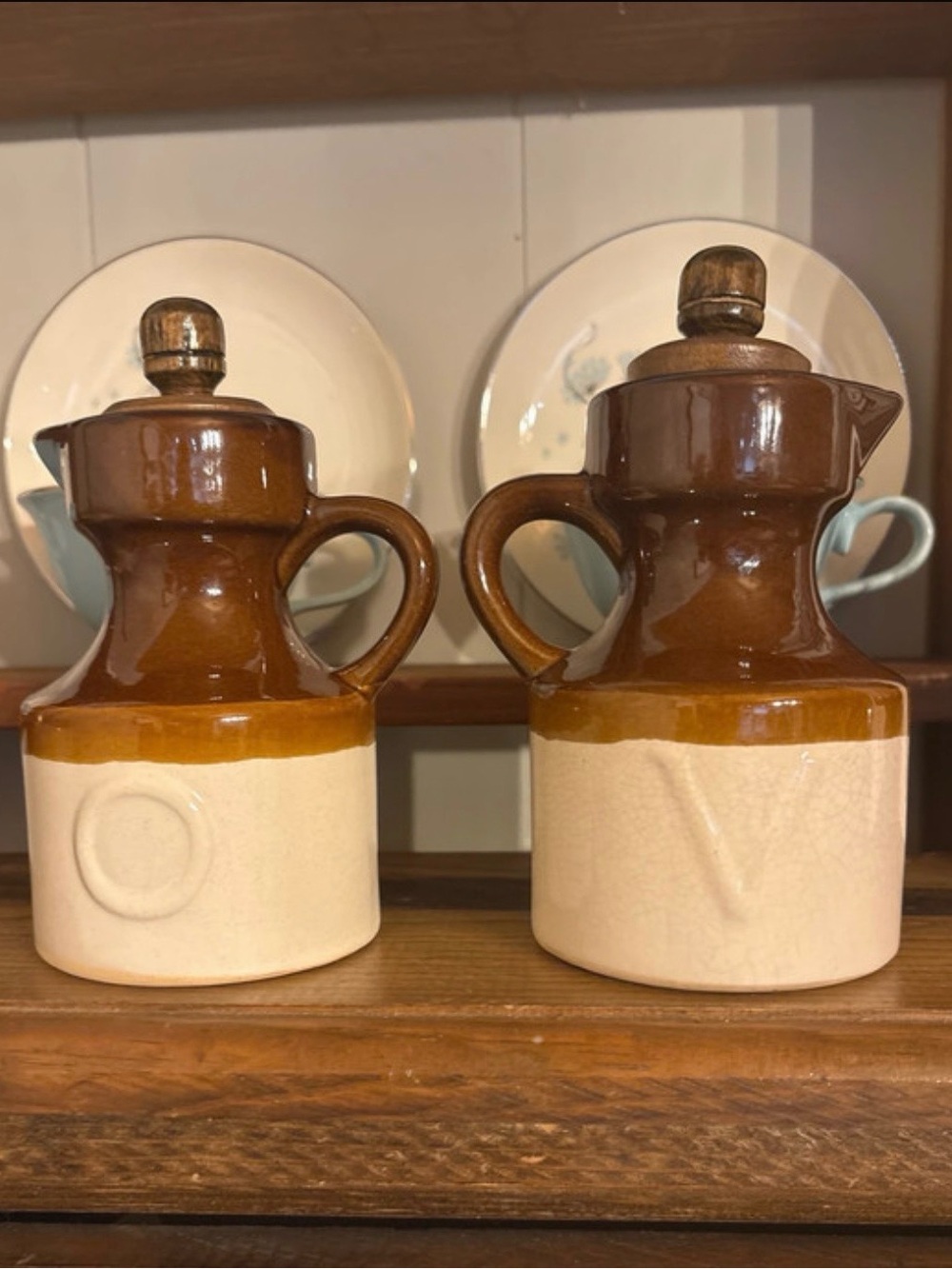 Brown and Cream Stoneware Oil & Vinegar Cruet Set - Home Kitchen